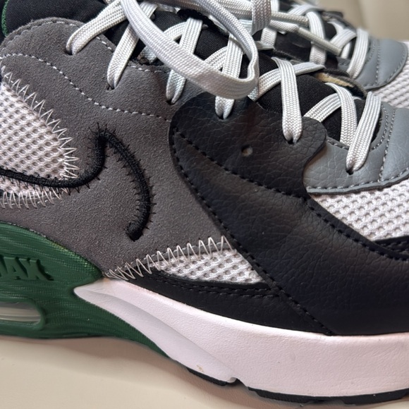Nike Air Max Excee - Men's Size 10 (Black, Grey, Green & White) - Picture 6 of 16